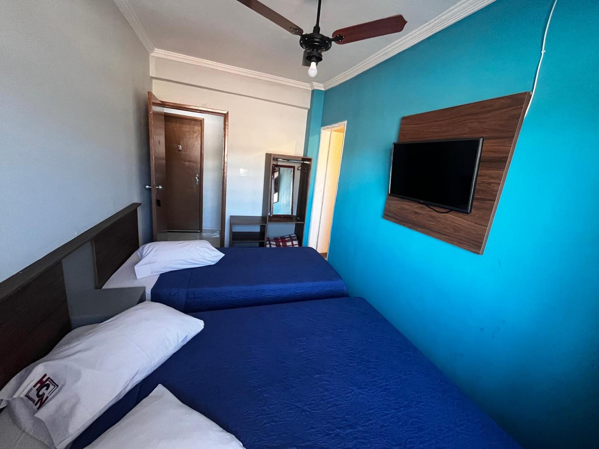 Hotel Cesar Nogueira Aparecida  Exteriör bild